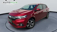 Rood Gebruikt 2023 Dacia Sandero Expression Hatchback | € 15.945 (Goede deal)