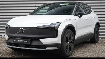 Wit Nieuw 2025 Volvo EX30 Performance SUV | € 49.995 (Eerlijke prijs)