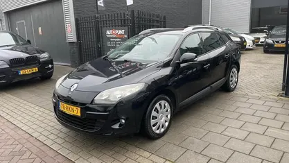 Occasion Renault Mégane GrandTour 131 PK (96 kW) 2011 Zwart, metallic lak Stationwagen