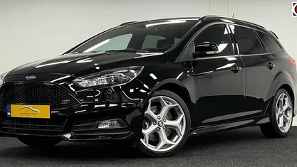 Occasion 2018 Ford Focus ST Hatchback | € 20.995 (Eerlijke prijs)
