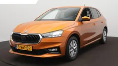 Oranje Gebruikt 2023 Skoda Fabia Ambition Hatchback | € 17.450 (Eerlijke prijs)