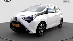 Wit Gebruikt 2020 Toyota Aygo Hatchback | € 11.450 (Eerlijke prijs)