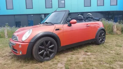 Rood Gebruikt 2005 Mini Cooper Cabriolet Chili Cabriolet | € 5.950 (Eerlijke prijs)