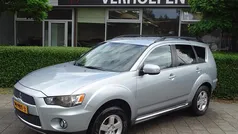 Grijs Gebruikt 2011 Mitsubishi Outlander Edition SUV | € 8.450 (Eerlijke prijs)