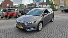 Bruin Gebruikt 2015 Ford Focus Titanium Stationwagen | € 8.795 (Eerlijke prijs)