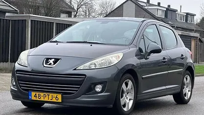 Grijs Gebruikt 2011 Peugeot 207 Hatchback | € 2.750 (Eerlijke prijs)
