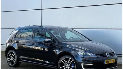 Occasion 2015 VW Golf VII GTE Hatchback | € 10.950 (Eerlijke prijs)