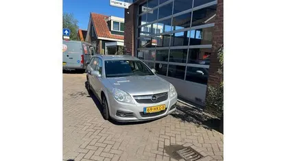 Grijs Occasion 2009 Opel Vectra Business Stationwagen | € 2.750 (Eerlijke prijs)