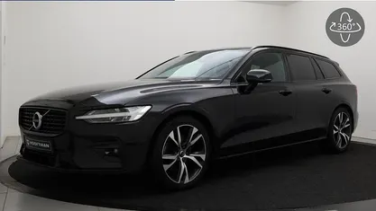 Zwart Occasion 2021 Volvo V60 R-Design Stationwagen | € 26.900 (Eerlijke prijs)