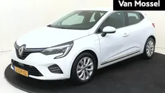 Wit Gebruikt 2020 Renault Clio V Intens Hatchback | € 15.440 (Eerlijke prijs)
