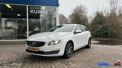 Gebruikt 2017 Volvo V60 Momentum Stationwagen | € 18.250 (Eerlijke prijs)
