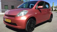 Rood Gebruikt 2006 Daihatsu Sirion Hatchback | € 1.699 (Eerlijke prijs)