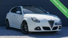 Wit Gebruikt 2012 Alfa Romeo Giulietta Quadrifoglio Verde Hatchback | € 9.490 (Eerlijke prijs)