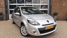 Grijs Gebruikt 2009 Renault Clio II Business Hatchback | € 2.950 (Eerlijke prijs)