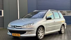 Grijs Gebruikt 2004 Peugeot 206 Griffe Stationwagen | € 1.450 (Eerlijke prijs)