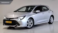 Grijs, metallic lak Gebruikt 2019 Toyota Corolla Active Hatchback | € 20.999 (Eerlijke prijs)