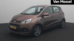 Bruin Gebruikt 2016 Hyundai i10 Comfort Hatchback | € 7.995 (Eerlijke prijs)