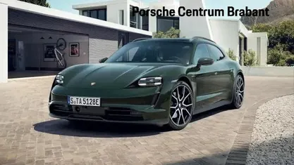 Groen Occasion 2023 Porsche Taycan Sport Turismo Stationwagen | € 79.750 (Super prijs)