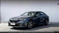 Gebruikt 2024 BMW 550e M Sport Sedan | € 77.900 (Eerlijke prijs)