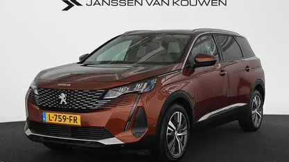 Bruin Gebruikt 2021 Peugeot 5008 Allure SUV | € 22.945 (Eerlijke prijs)