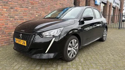 Occasion Peugeot 208 Allure 102 PK (75 kW) 2020 Zwart Hatchback