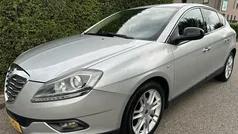 Grijs Gebruikt 2012 Lancia Delta Platinum Hatchback | € 5.950 (Eerlijke prijs)