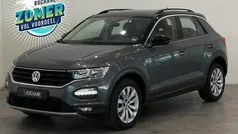 Grijs Gebruikt 2020 VW T-Roc Style SUV | € 25.715 (Eerlijke prijs)