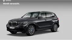 Grijs Gebruikt 2022 BMW X5 Executive SUV | € 65.880 (Goede deal)