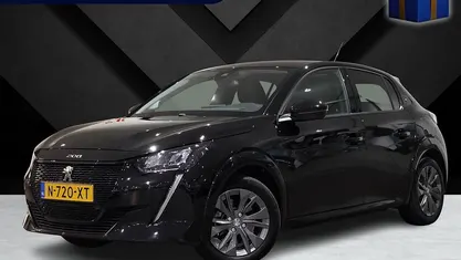 Gebruikt 2022 Peugeot e-208 Allure Hatchback | € 18.920 (Eerlijke prijs)