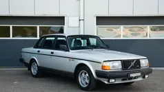 Grijs Gebruikt 1989 Volvo 240 Sedan | € 20.500