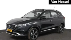Zwart Gebruikt 2020 MG ZS Luxury Sedan | € 15.995 (Eerlijke prijs)
