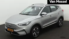 Grijs Gebruikt 2023 MG ZS Luxury Sedan | € 22.995 (Eerlijke prijs)