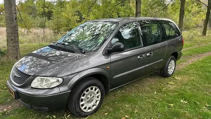 Grijs Gebruikt 2004 Chrysler Grand Voyager MPV | € 2.950 (Eerlijke prijs)
