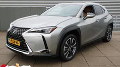 (1j7) Gebruikt 2023 Lexus UX 250h Business Edition SUV | € 35.695 (Eerlijke prijs)