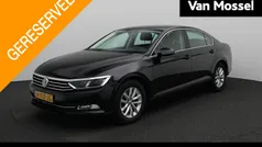 Zwart Gebruikt 2016 VW Passat Highline Sedan | € 15.900 (Super prijs)