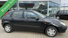 Zwart Gebruikt 2005 Ford Focus Futura Hatchback | € 2.499 (Goede deal)