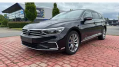 Zwart Gebruikt 2022 VW Passat Business Stationwagen | € 30.849 (Eerlijke prijs)