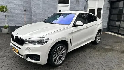 Wit, metallic lak Gebruikt 2015 BMW X6 M Sport SUV | € 38.995 (Eerlijke prijs)
