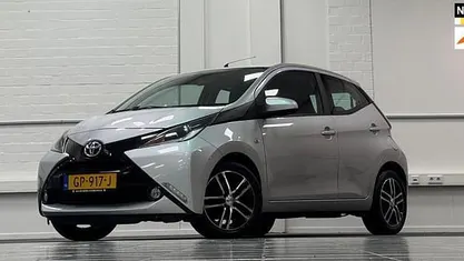 Occasion Toyota Aygo X-play 69 PK (50 kW) 2015 Hatchback