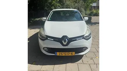 Wit Gebruikt 2015 Renault Clio IV Expression Hatchback | € 3.850 (Goede deal)