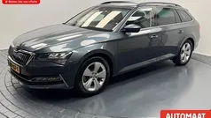 Grijs Gebruikt 2021 Skoda Superb Business Line Stationwagen | € 24.500 (Super prijs)