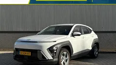 Wit Gebruikt 2024 Hyundai Kona Comfort SUV | € 30.735 (Eerlijke prijs)