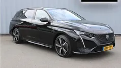 Zwart, metallic lak Gebruikt 2023 Peugeot 308 GT Stationwagen | € 26.895 (Eerlijke prijs)