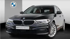 Saphirschwarz metallic (475) (zwart metallic) Gebruikt 2019 BMW 530 Comfort Edition Stationwagen | € 32.900 (Eerlijke prijs)