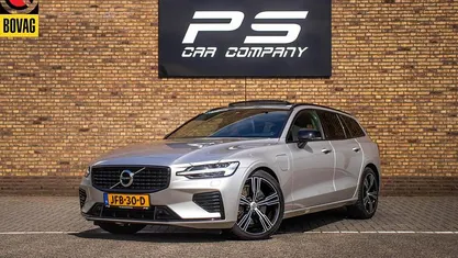 Grijs Gebruikt 2021 Volvo V60 R-Design Stationwagen | € 35.900 (Eerlijke prijs)