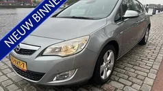 Grijs Gebruikt 2010 Opel Astra Edition Hatchback | € 3.450 (Eerlijke prijs)