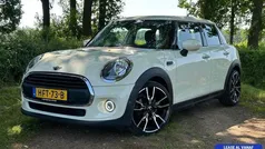Wit Gebruikt 2021 Mini ONE Pepper Hatchback | € 14.885 (Eerlijke prijs)