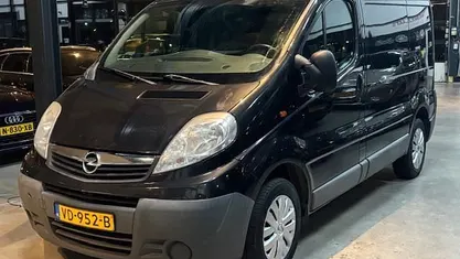 Zwart Gebruikt 2013 Opel Vivaro MPV | € 4.895 (Eerlijke prijs)