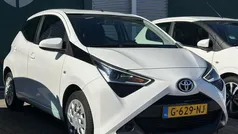 Gebruikt 2020 Toyota Aygo X-play Hatchback | € 10.499 (Eerlijke prijs)
