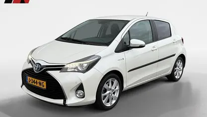 Occasion Toyota Yaris 75 PK (55 kW) 2015 Wit Hatchback
